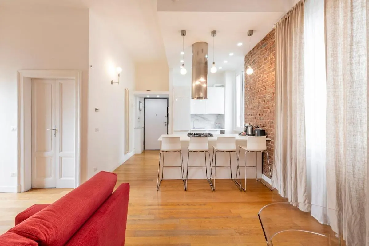 Luxury 3 Bedrooms Apt - B Home Milan Italy