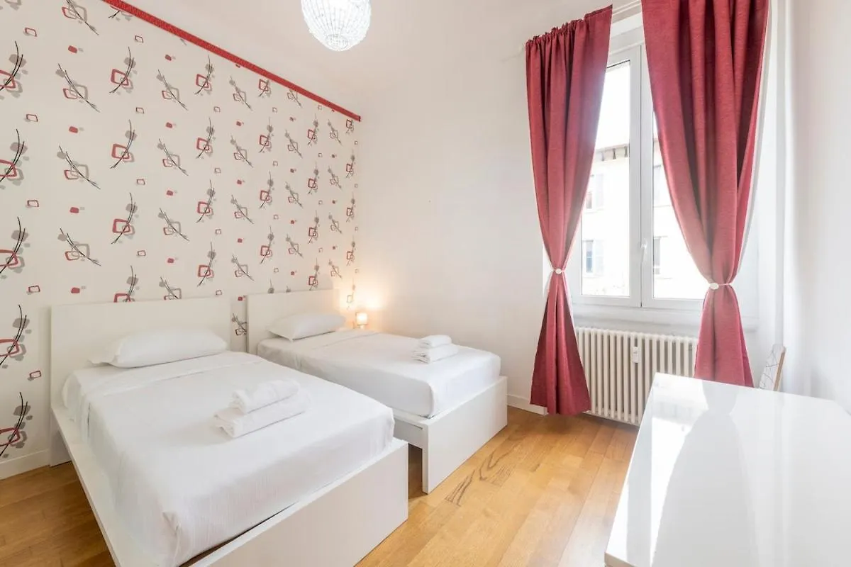 公寓 Luxury 3 Bedrooms Apt - B Home 米兰 意大利