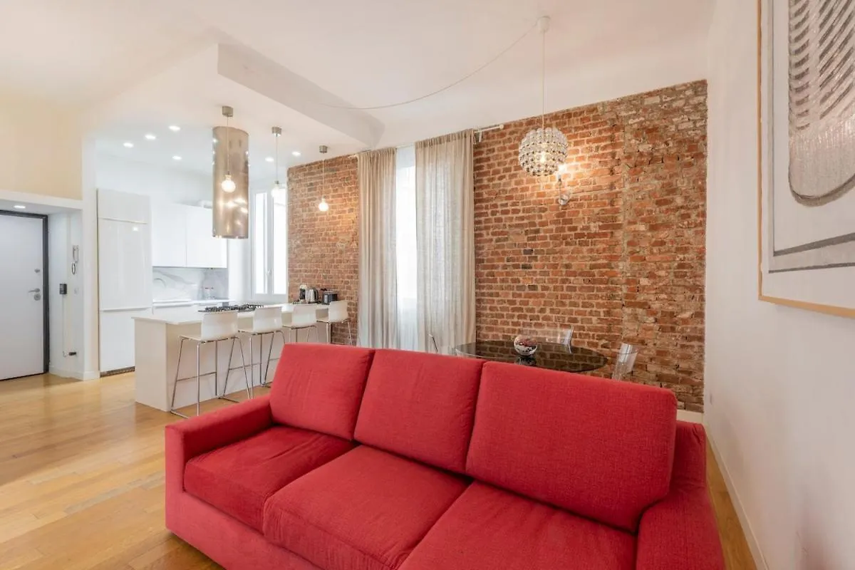 Luxury 3 Bedrooms Apt - B Home 米兰 0*,  意大利